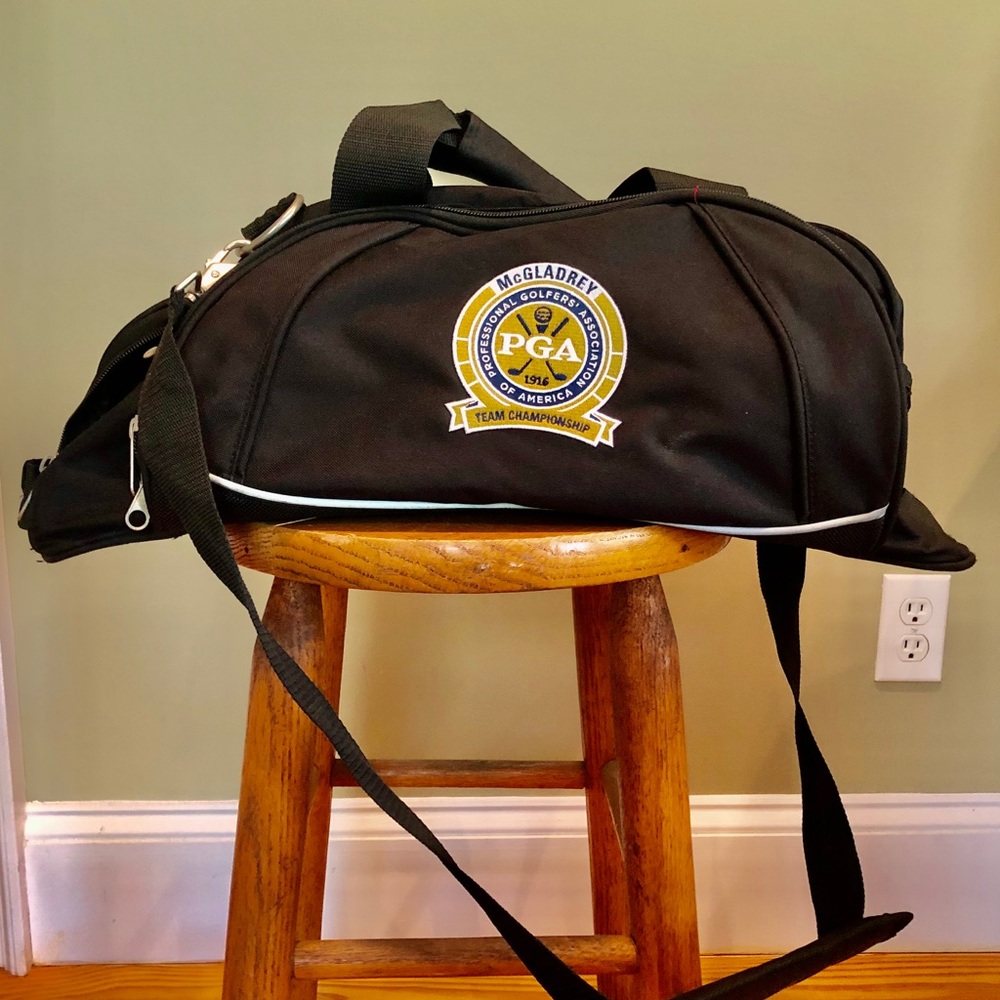 Men’s Black Golf Duffle